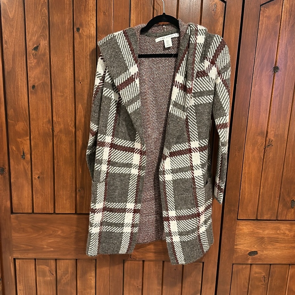 MAX STUDIOS-gray white and maroon cardigan